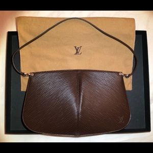 Louis Vuitton Epi Demi Lune Pochette